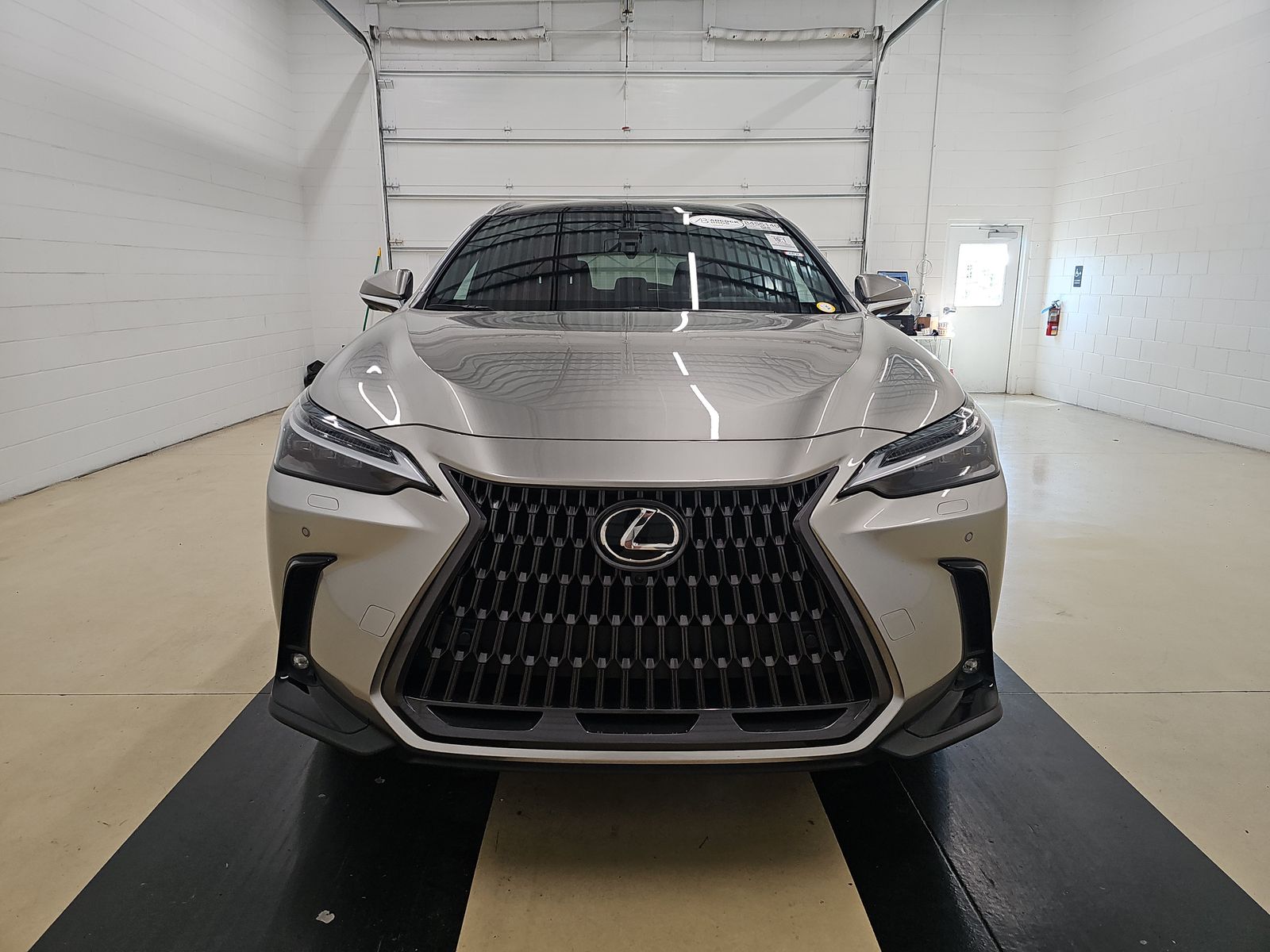 lexus nx hybrid 2025 JTJHKCEZ9S2059252 image lexus nx hybrid 2025 JTJHKCEZ9S2059252 image